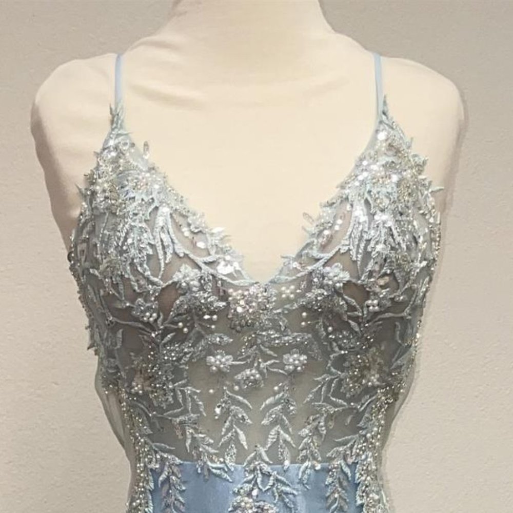 NEW LONG SLEEVELESS SHEATH DRESS V-NECKLINE AND OPEN CRISS-CROSS BACK NX G1369 - Picture 4 of 8